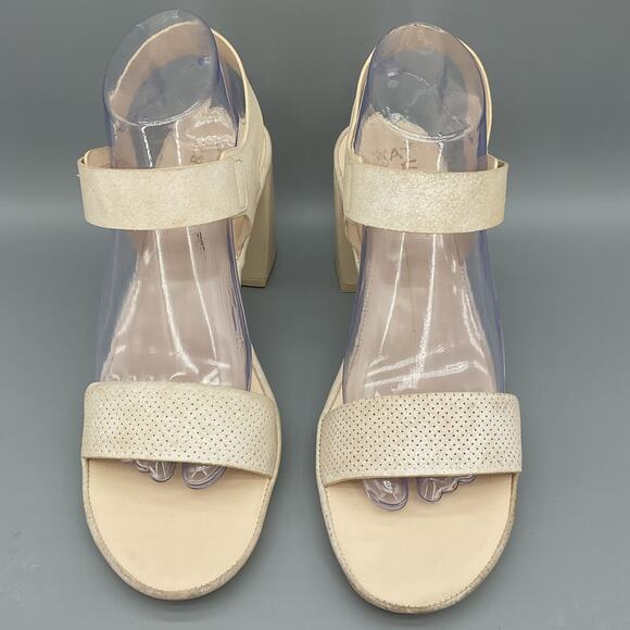 NEW Naturalizer Women’s Genn-Rise Ankle Strap Sandals Beige Size 9.5M - Picture 3 of 10